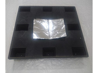 Bottom sheet placed on pallet